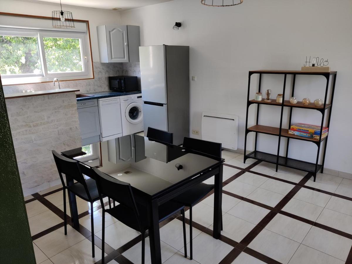 Studio Spacieux Tout Equipe Avec Jardin Varennes-Vauzelles Kültér fotó